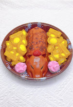 Load image into Gallery viewer, Roasted Pig Jelly Cake
